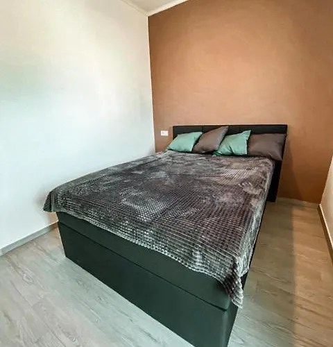 Апартаменты Syrah Wellness Шиофок